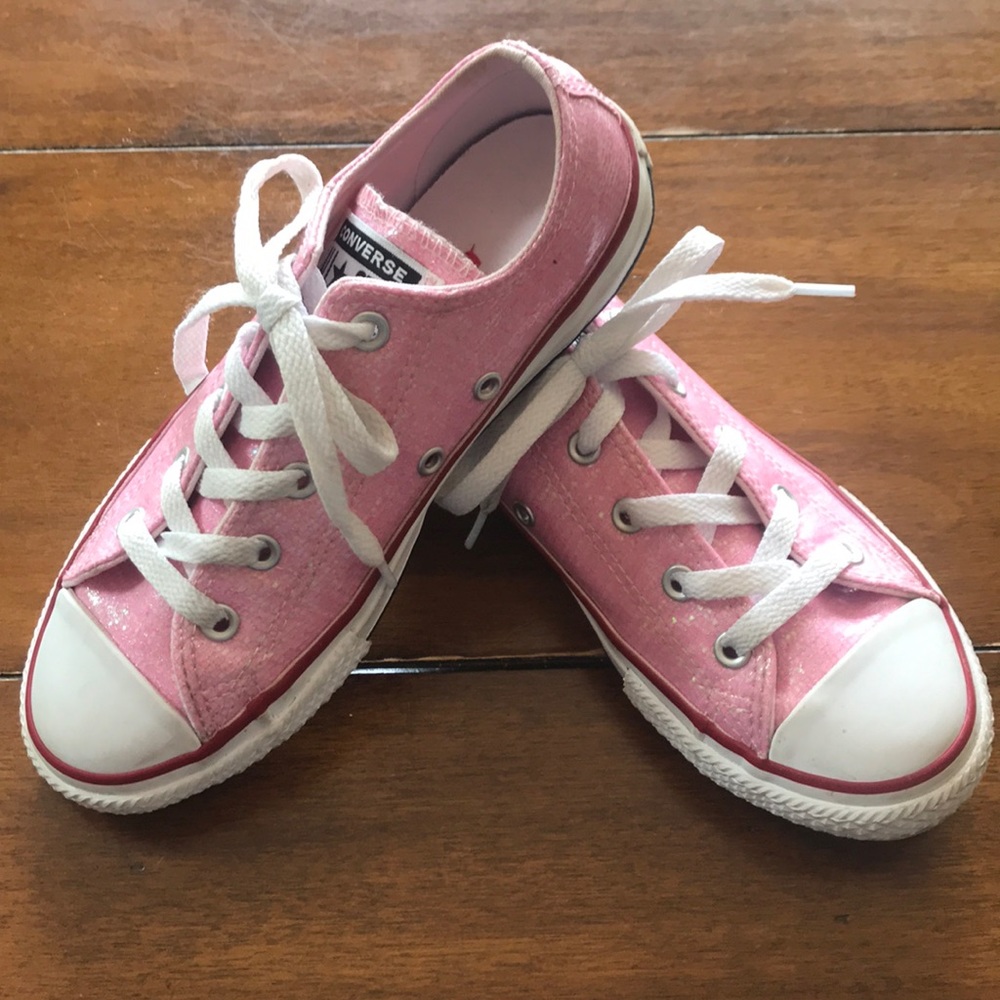 Girls Size 2, Pink Glitter/Snakeskin Converse